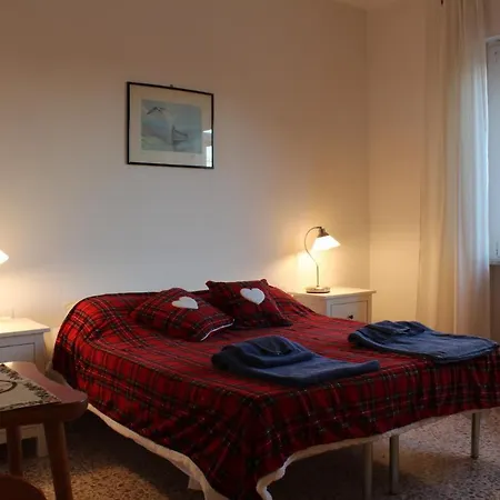 Vado Al Cento Lejlighed