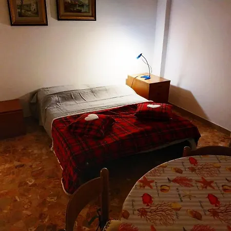 Vado Al Cento شقة